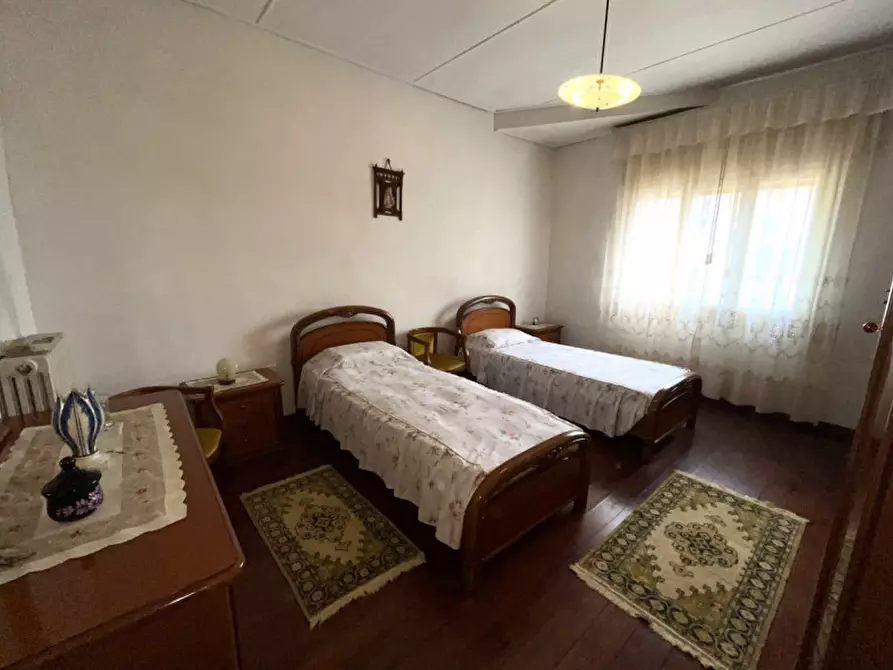 Immagine 25 di Palazzo in vendita  in Via Roma a Noventa Vicentina