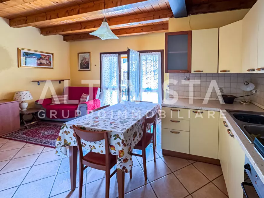 Immagine 1 di Appartamento in vendita  in Via Monte a Gavardo