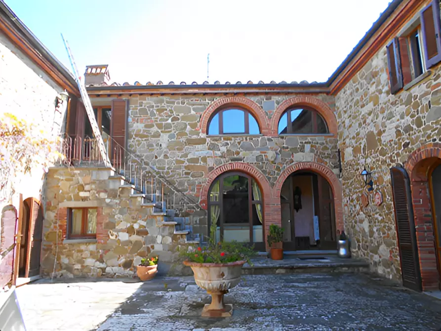 Immagine 13 di Villa in vendita  in Località Sodo a Sinalunga