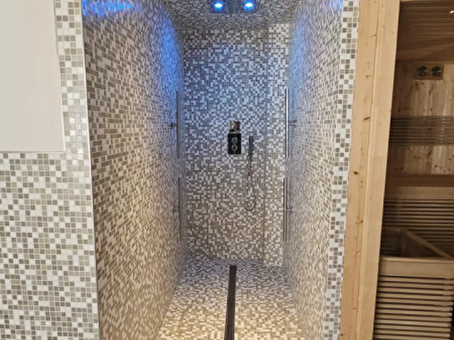 Immagine 10 di Hotel in vendita  in Borgata Prese a Ceresole Reale