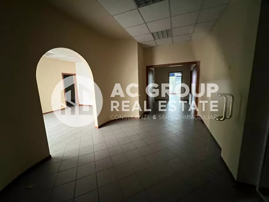 Immagine 3 di Ufficio in vendita  in Via Lazzaroni a Saronno