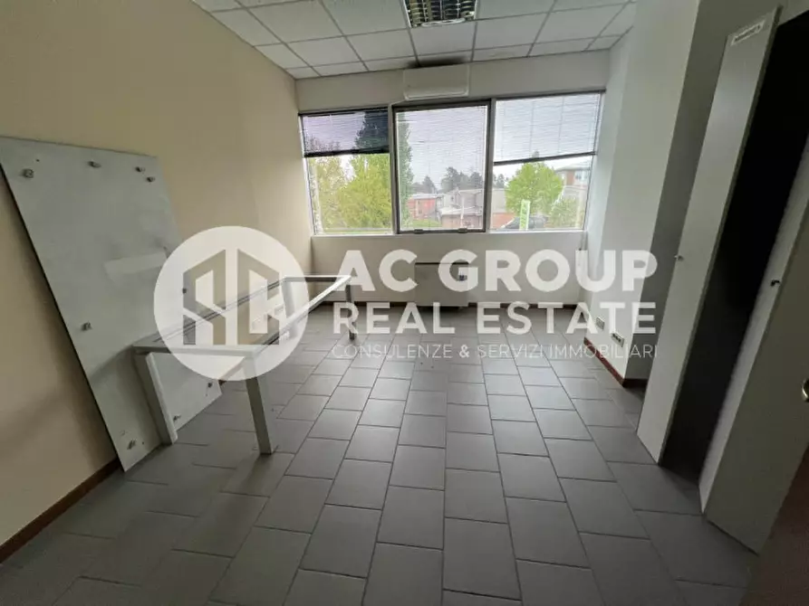 Immagine 8 di Ufficio in vendita  in Via Lazzaroni a Saronno