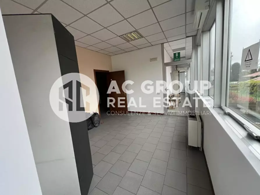 Immagine 14 di Ufficio in vendita  in Via Lazzaroni a Saronno