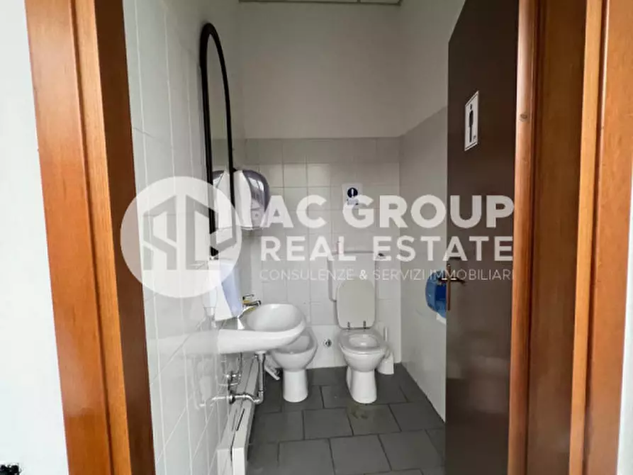 Immagine 18 di Ufficio in vendita  in Via Lazzaroni a Saronno