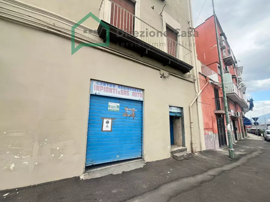 Immagine 4 di Negozio in affitto  in LARGO SANTA MARIA DEL PIANTO a Napoli