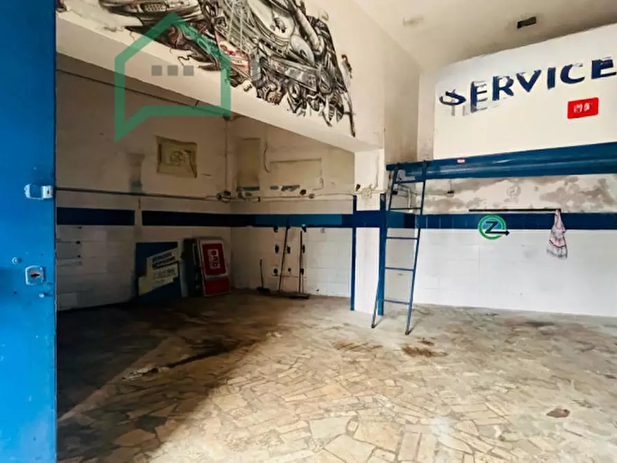 Immagine 9 di Negozio in affitto  in LARGO SANTA MARIA DEL PIANTO a Napoli
