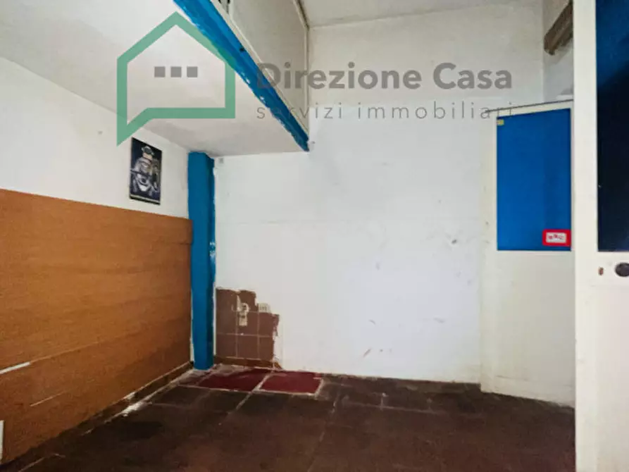 Immagine 12 di Negozio in affitto  in LARGO SANTA MARIA DEL PIANTO a Napoli