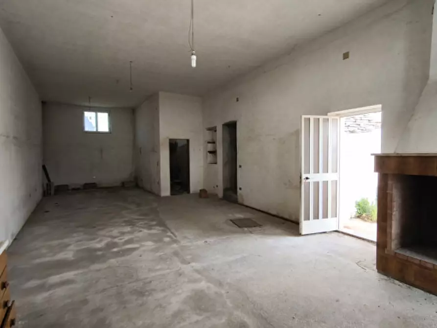 Immagine 22 di Rustico / casale in vendita  in BARMAN a Locorotondo