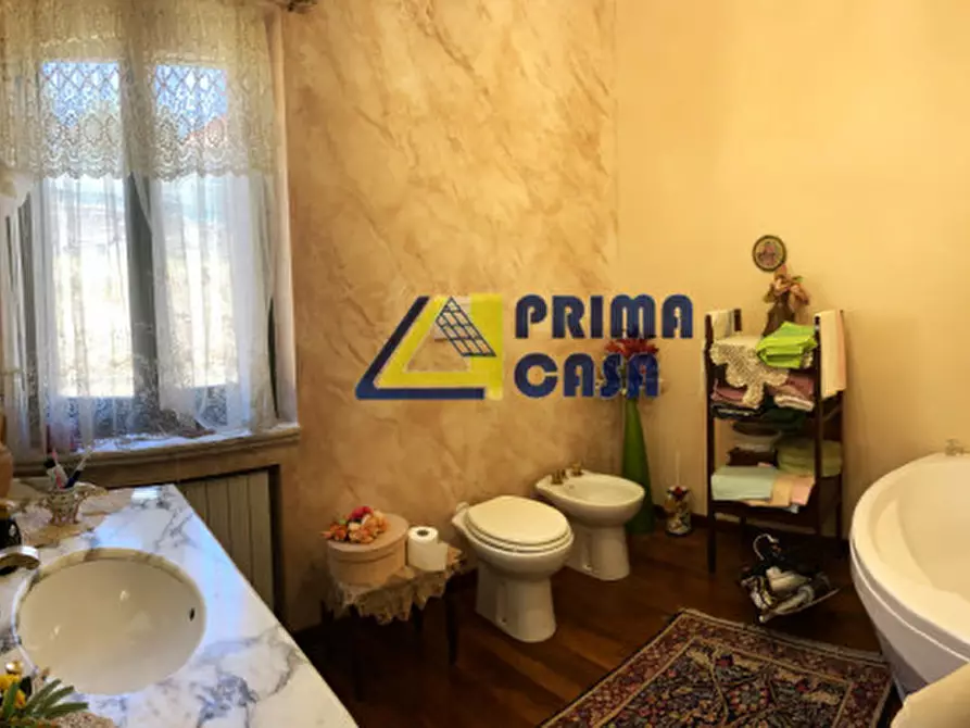 Immagine 6 di Villa in vendita  in Via delle Tre Fontane a Catanzaro