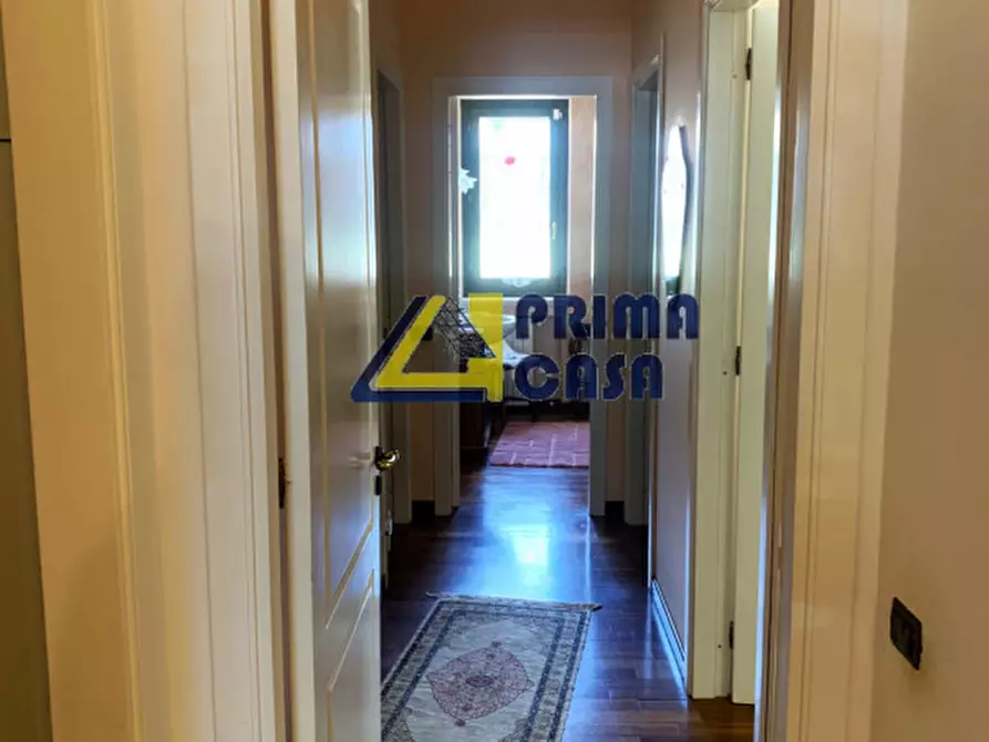 Immagine 8 di Villa in vendita  in Via delle Tre Fontane a Catanzaro