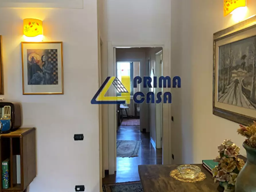 Immagine 9 di Villa in vendita  in Via delle Tre Fontane a Catanzaro