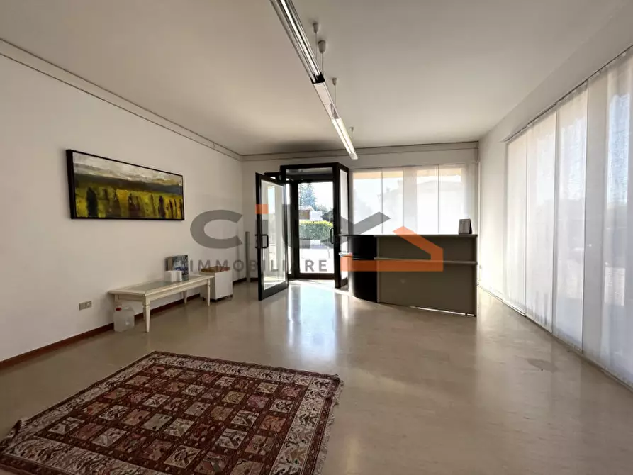 Immagine 1 di Ufficio in vendita  in S. Giacomo di Romano d'Ezzelino a Romano D'ezzelino