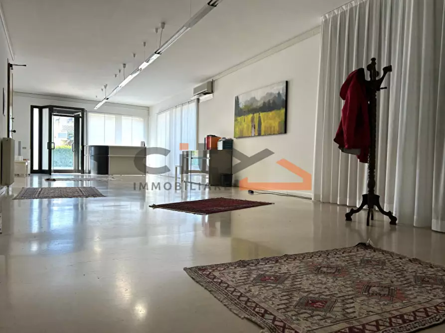 Immagine 8 di Ufficio in vendita  in S. Giacomo di Romano d'Ezzelino a Romano D'ezzelino