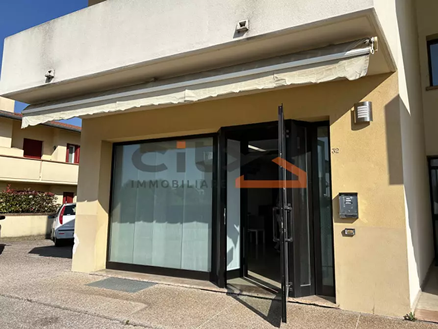 Immagine 9 di Ufficio in vendita  in S. Giacomo di Romano d'Ezzelino a Romano D'ezzelino