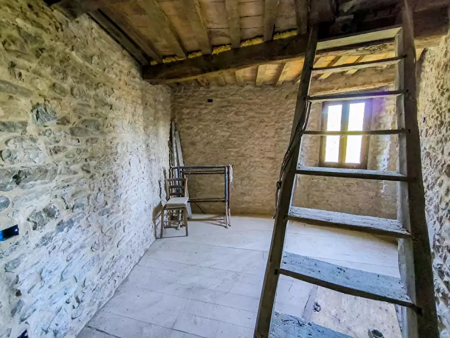 Immagine 7 di Rustico / casale in vendita  in Monterone a Sestino
