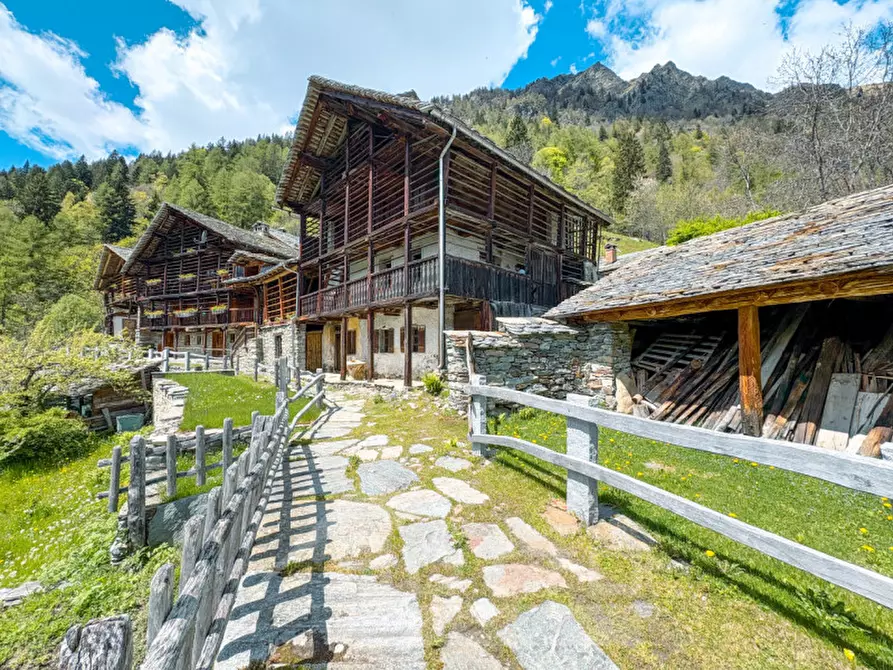 Immagine 4 di Rustico / casale in vendita  in frazione Oro a Alagna Valsesia