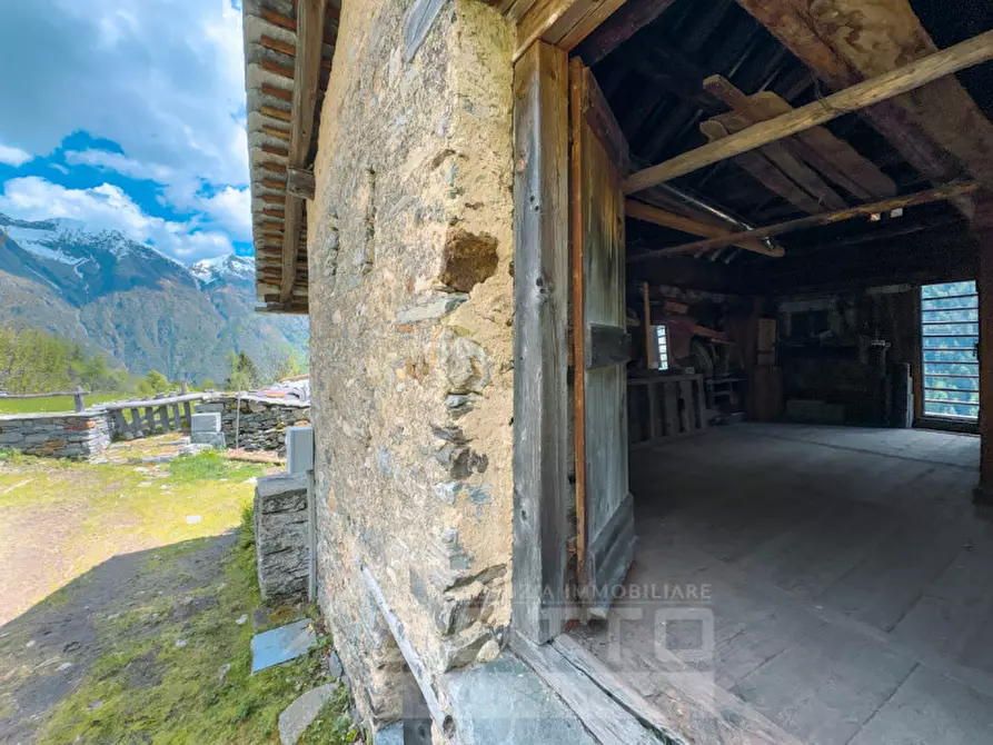 Immagine 13 di Rustico / casale in vendita  in frazione Oro a Alagna Valsesia