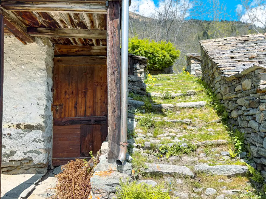 Immagine 14 di Rustico / casale in vendita  in frazione Oro a Alagna Valsesia