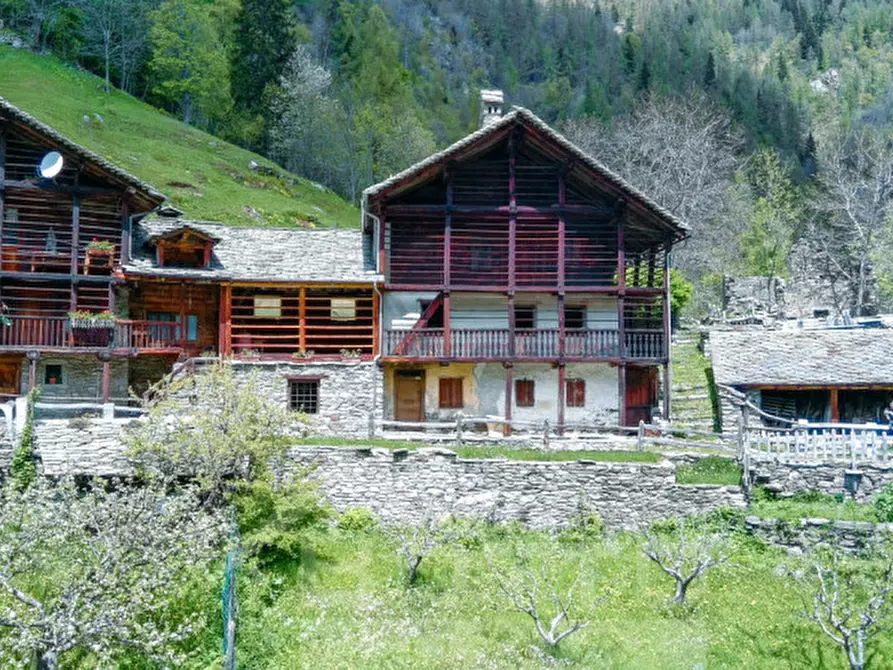 Immagine 19 di Rustico / casale in vendita  in frazione Oro a Alagna Valsesia