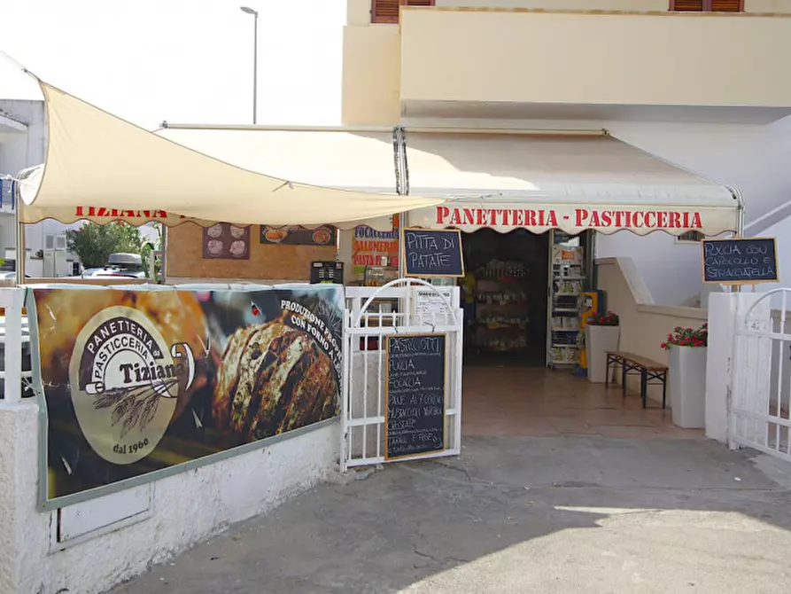 Immagine 7 di Attività commerciale in vendita  in Corso Cristoforo Colombo a Ugento