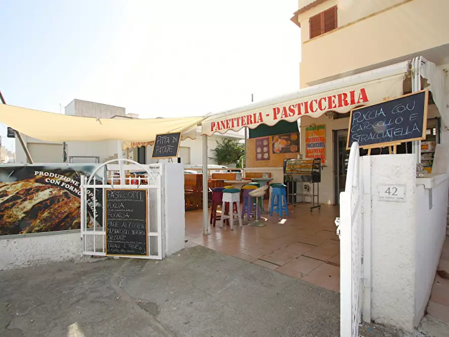 Immagine 9 di Attività commerciale in vendita  in Corso Cristoforo Colombo a Ugento