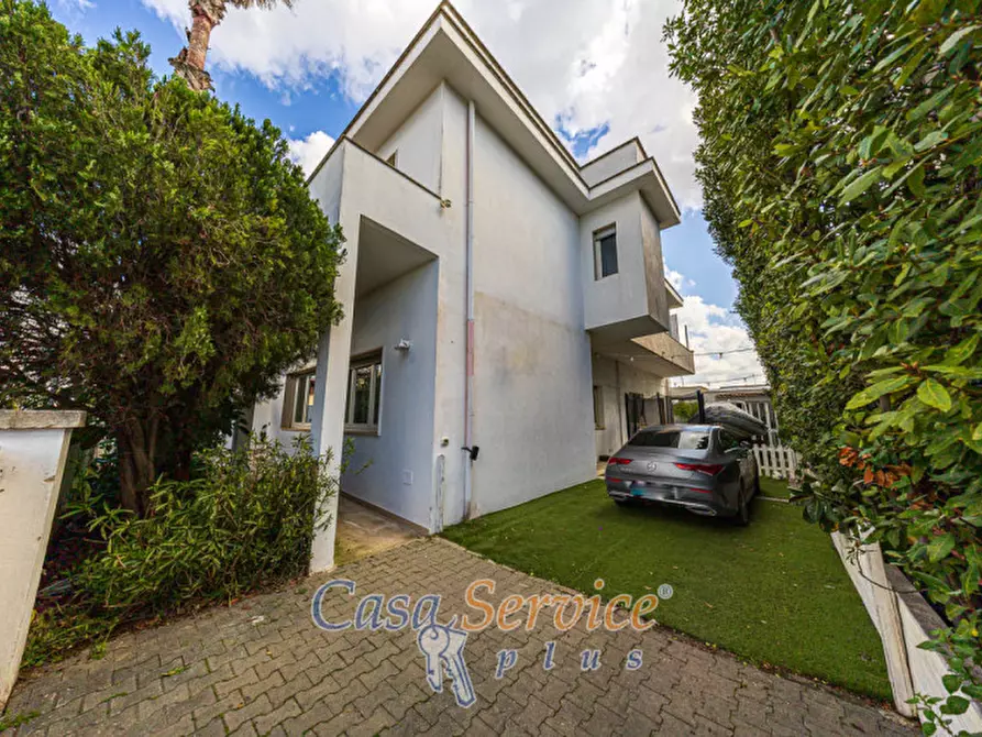 Immagine 25 di Casa indipendente in affitto  in Via Bologna a Racale