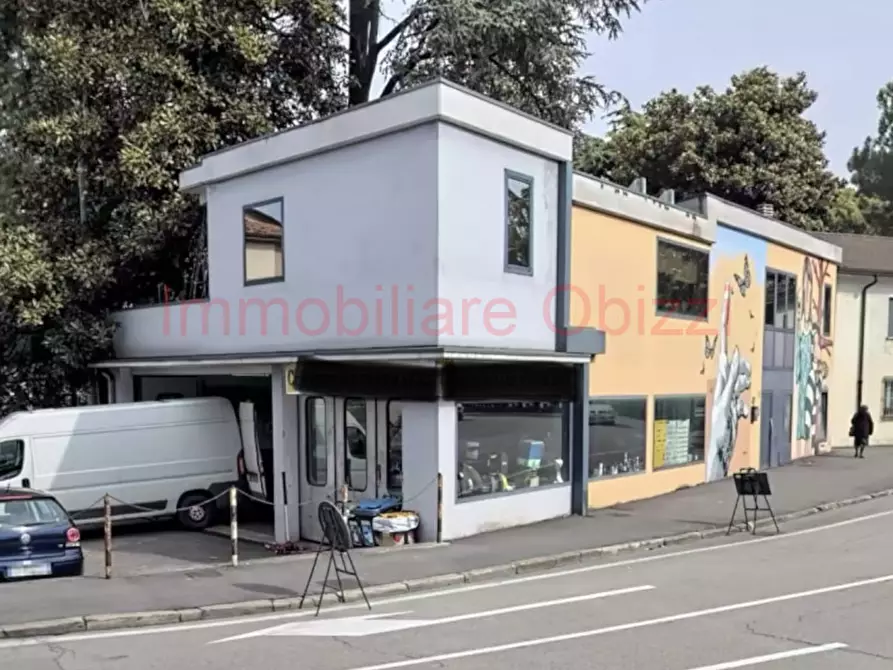 Immagine 4 di Negozio in vendita  in Via Michelangelo Buonarroti a Padova