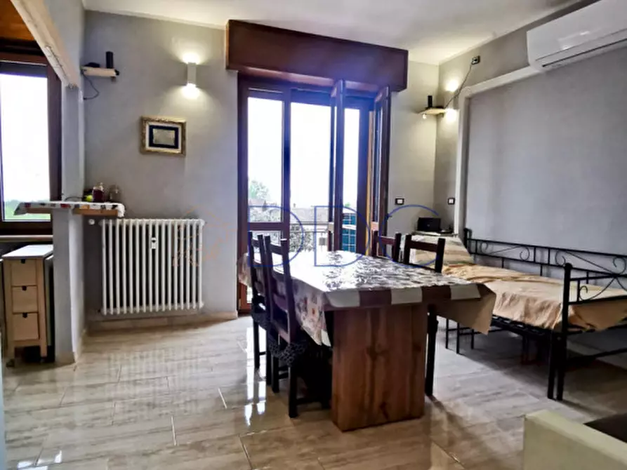 Immagine 3 di Appartamento in vendita  in Via Venti Settembre 96 a Rondissone