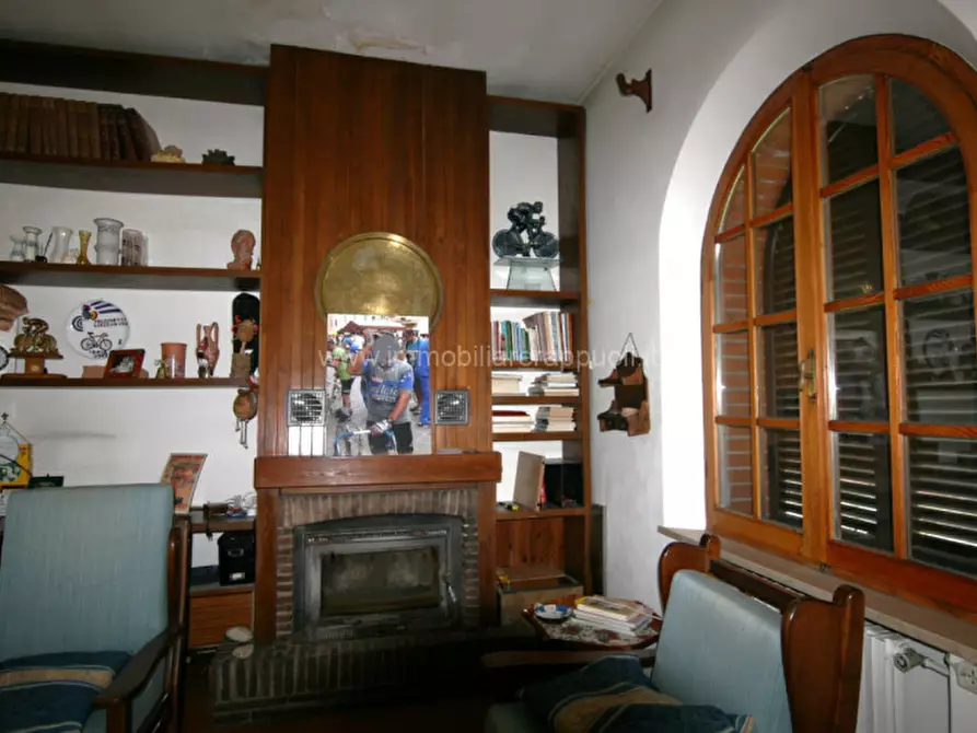 Immagine 4 di Villa in vendita  a Sinalunga