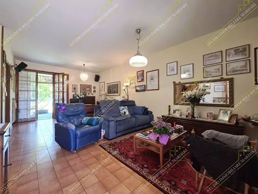 Immagine 3 di Villetta a schiera in vendita  in Via Dei Giacinti a Modena