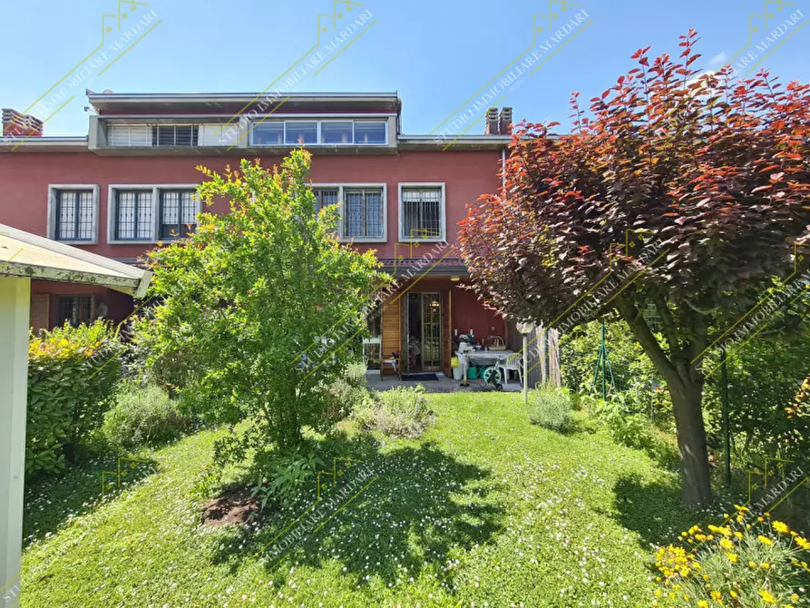 Immagine 11 di Villetta a schiera in vendita  in Via Dei Giacinti a Modena