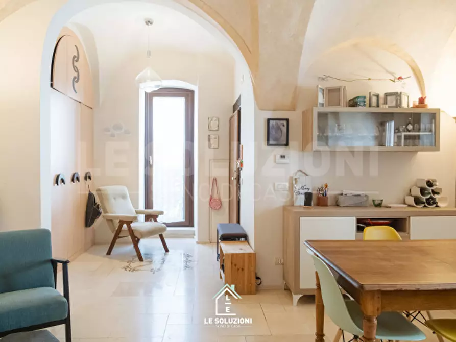 Immagine 2 di Appartamento in vendita  in vico II santa lucia 46 a Putignano
