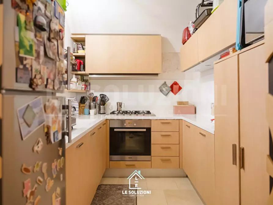 Immagine 17 di Appartamento in vendita  in vico II santa lucia 46 a Putignano