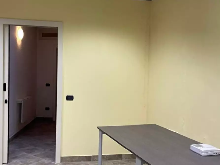 Immagine 3 di Ufficio in vendita  in Via Giuseppe Garibaldi a Vobarno