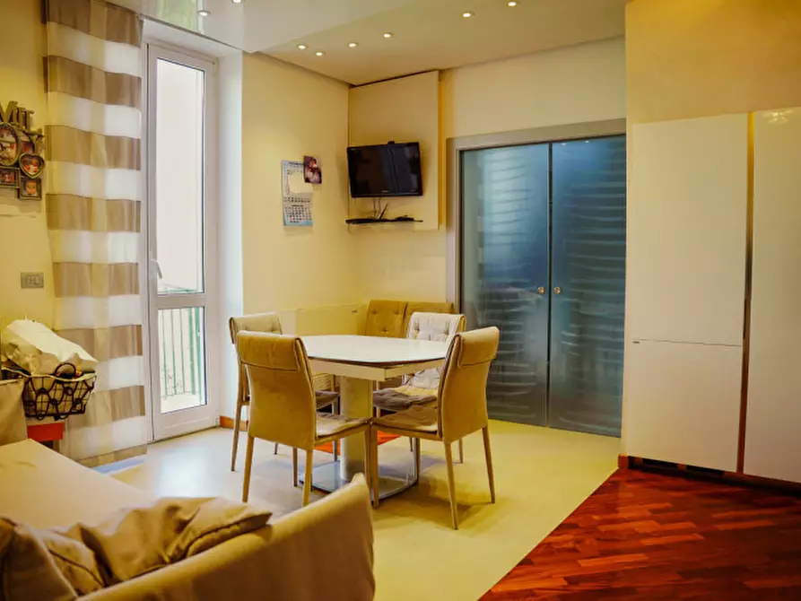 Immagine 9 di Appartamento in vendita  in via Nino Bixio a Varazze