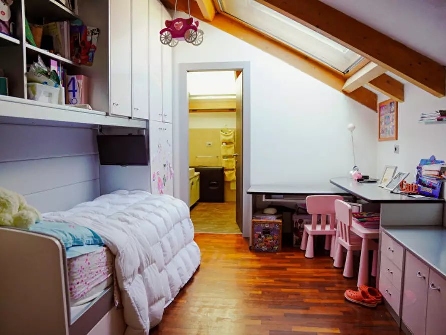 Immagine 14 di Appartamento in vendita  in via Nino Bixio a Varazze