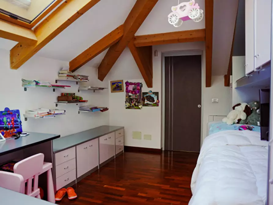 Immagine 15 di Appartamento in vendita  in via Nino Bixio a Varazze