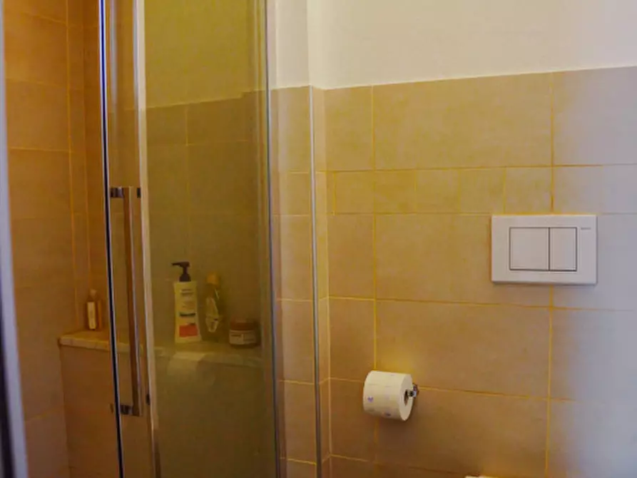 Immagine 26 di Appartamento in vendita  in via Nino Bixio a Varazze