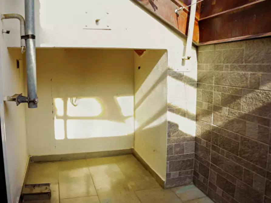 Immagine 30 di Appartamento in vendita  in via Nino Bixio a Varazze