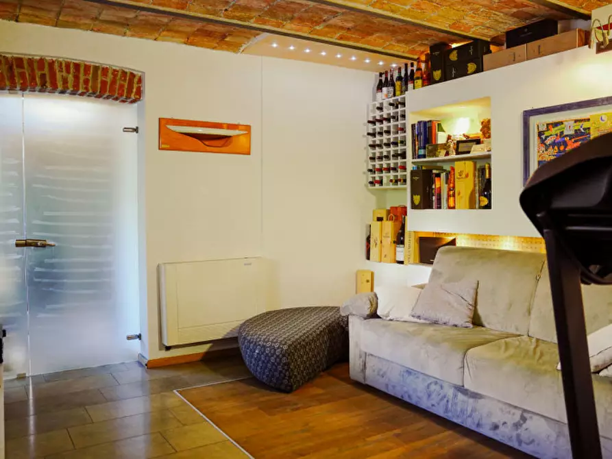 Immagine 37 di Appartamento in vendita  in via Nino Bixio a Varazze