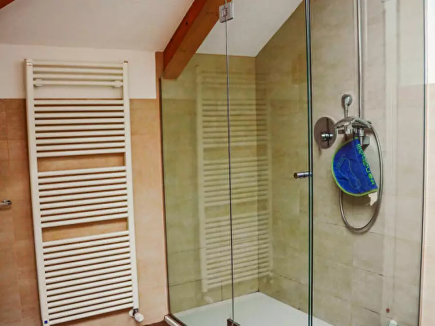 Immagine 43 di Appartamento in vendita  in via Nino Bixio a Varazze