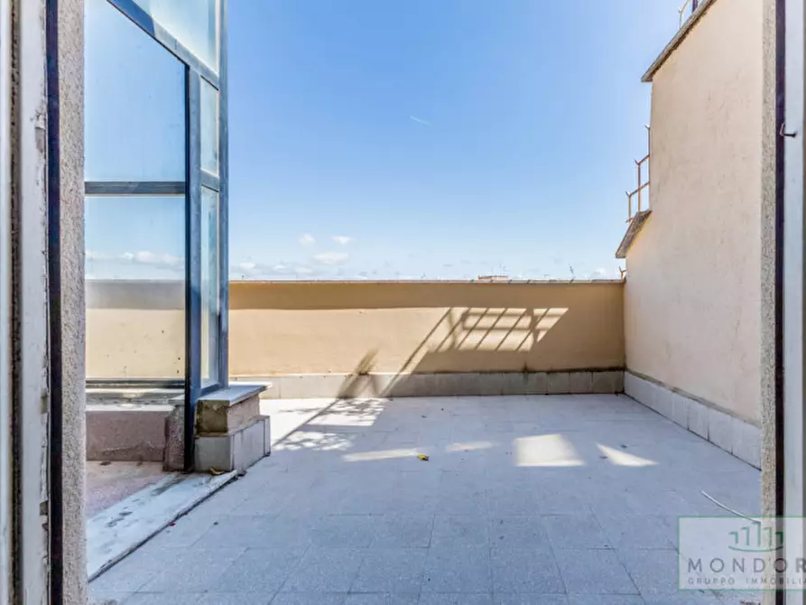 Immagine 19 di Attico in vendita  in Piazza Bologna a Roma