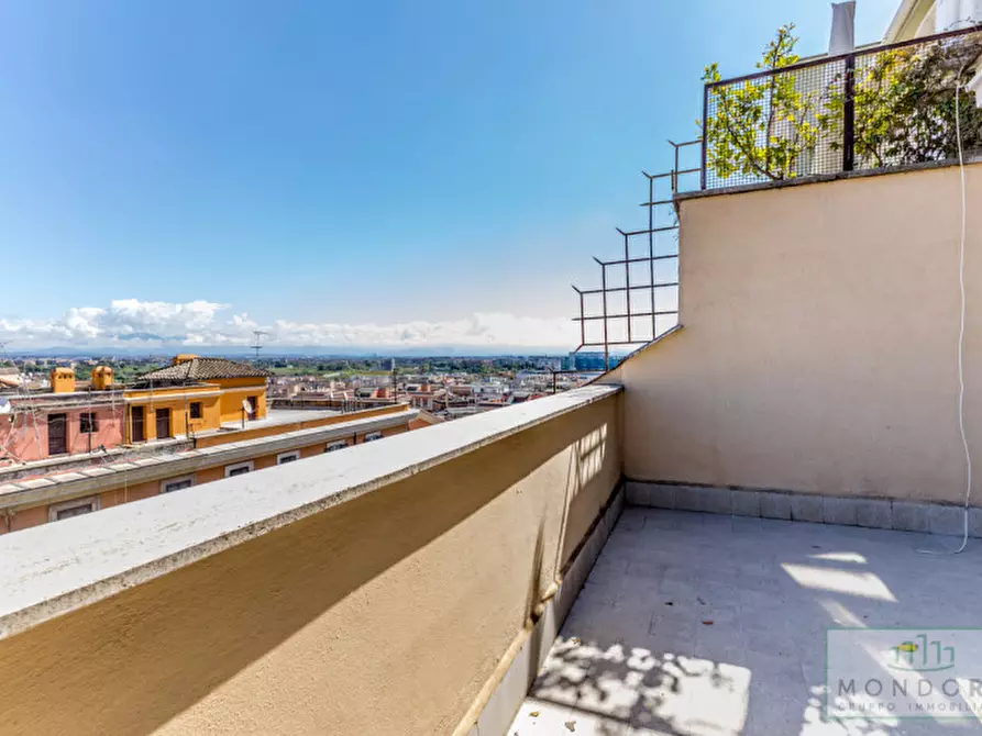 Immagine 24 di Attico in vendita  in Piazza Bologna a Roma