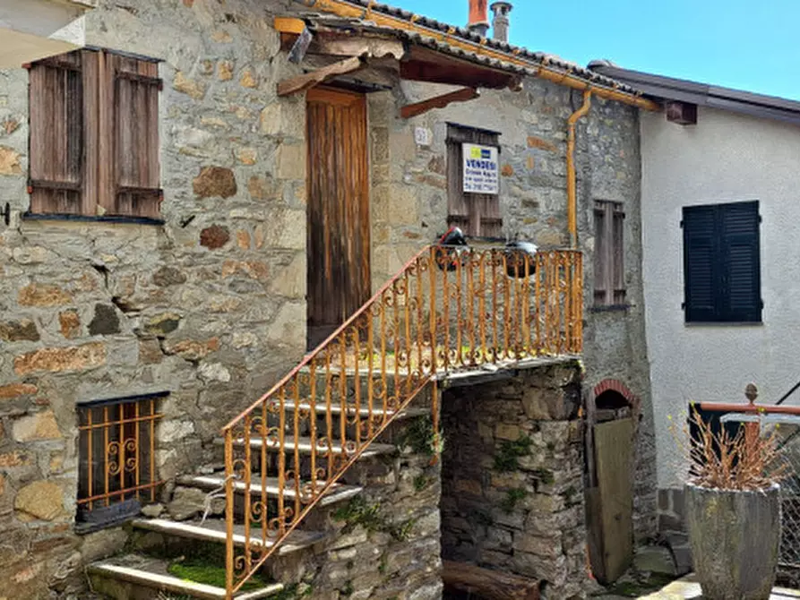 Immagine 2 di Rustico / casale in vendita  in Vico Soprano a Rezzoaglio