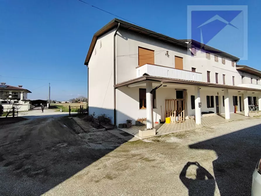 Immagine 1 di Casa bifamiliare in vendita  a Massanzago