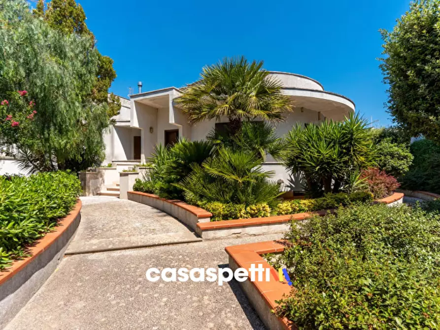 Immagine 1 di Villa in vendita  in Via Montanara 68 a Sava