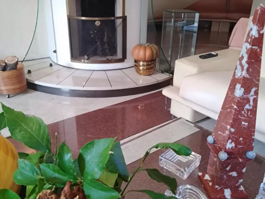 Immagine 10 di Villa in vendita  in Via Montanara 68 a Sava