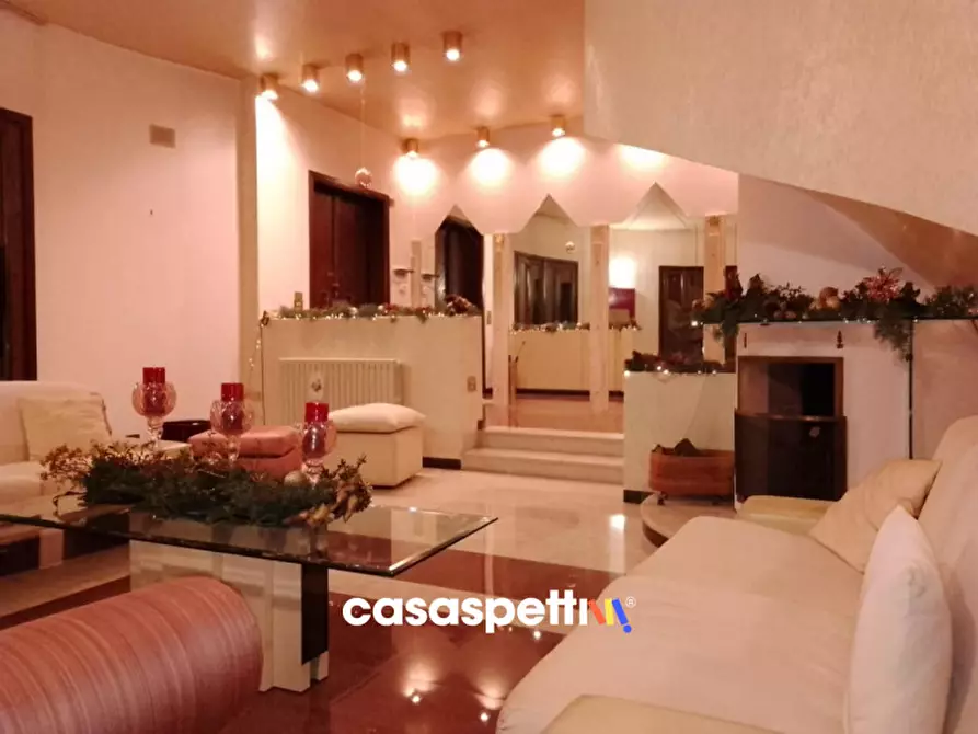 Immagine 46 di Villa in vendita  in Via Montanara 68 a Sava
