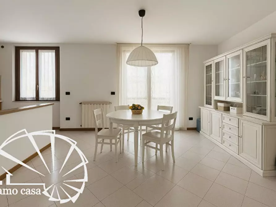 Immagine 1 di Villetta a schiera in vendita  a Montale