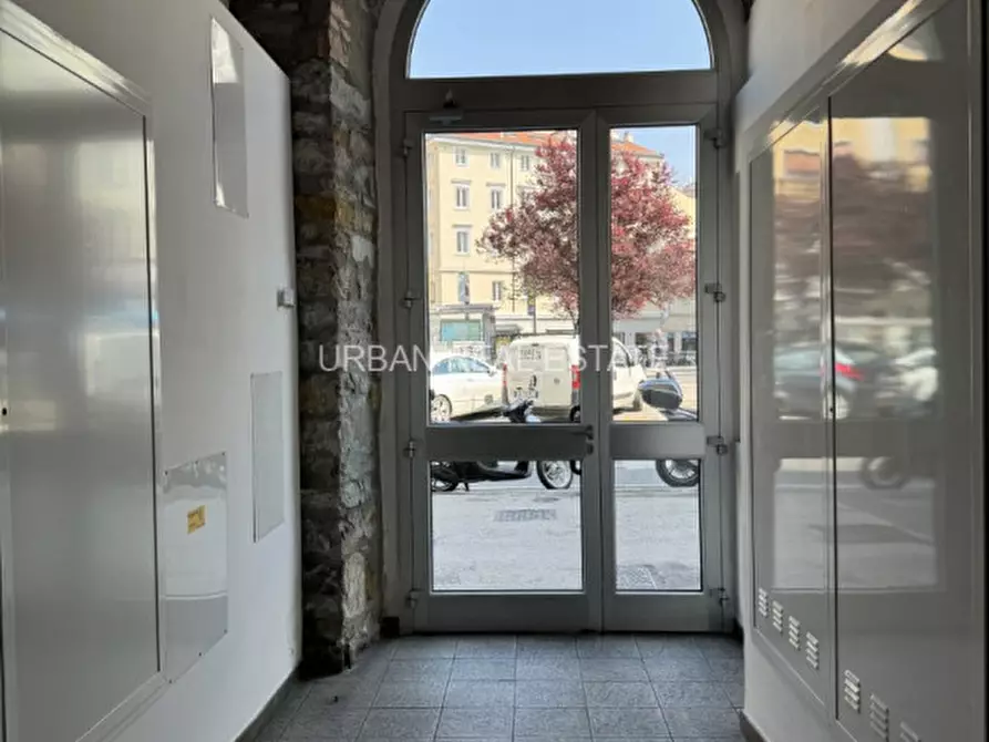 Immagine 35 di Attico in affitto  in Largo Barriera 14 a Trieste